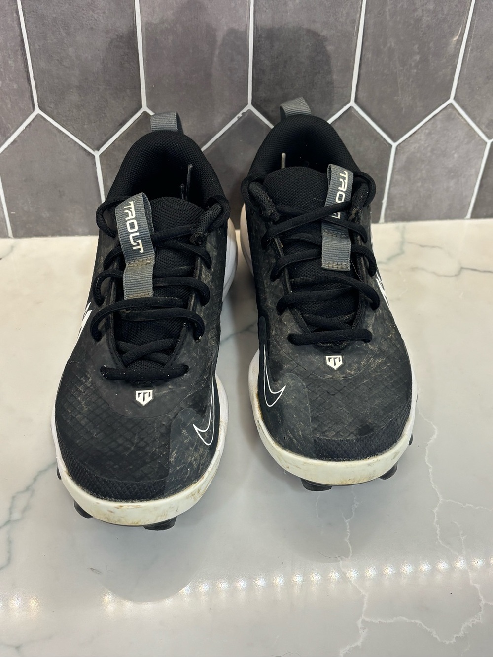 Nike Black and White Youth Baseball Cleats